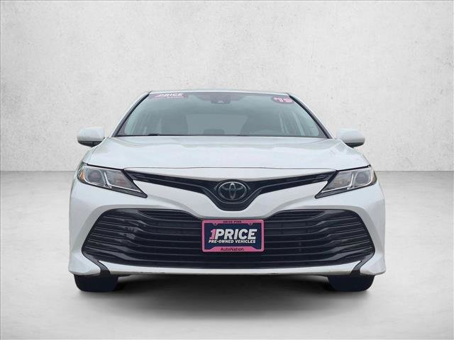 Used 2019 Toyota Camry LE FWD image 2