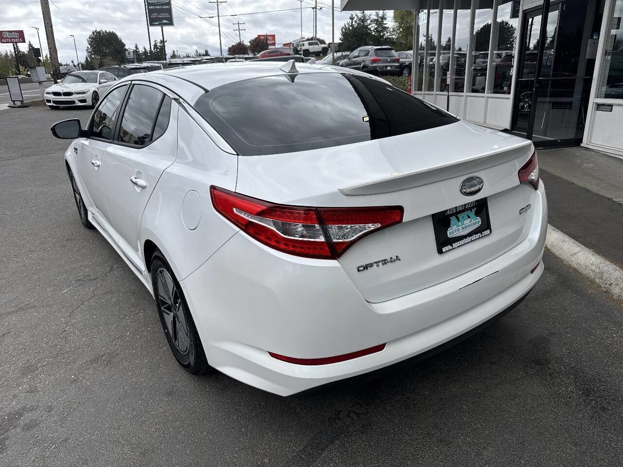 Used 2012 Kia Optima Hybrid w/ Hybrid Convenience Pkg FWD image 4