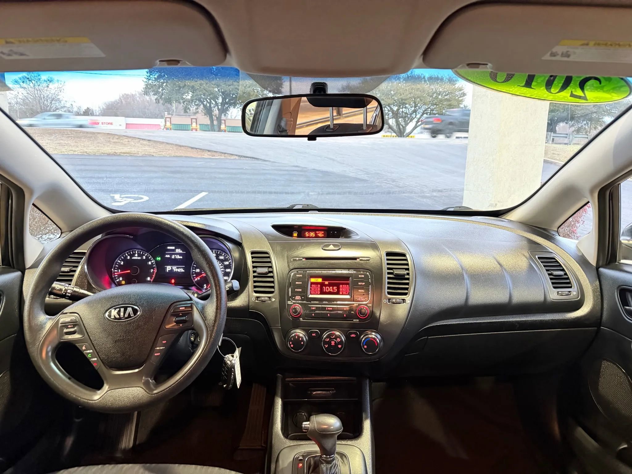 Used 2016 Kia Forte LX image 9