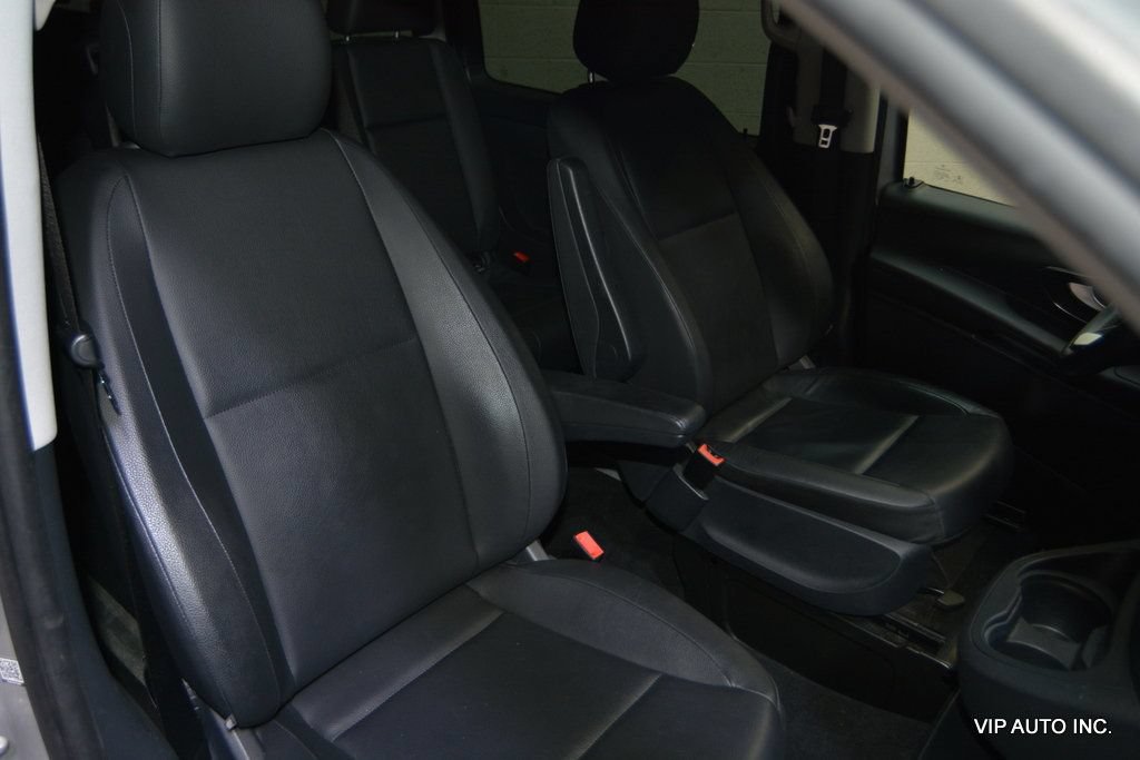 Used 2017 Mercedes-Benz Metris Passenger image 17