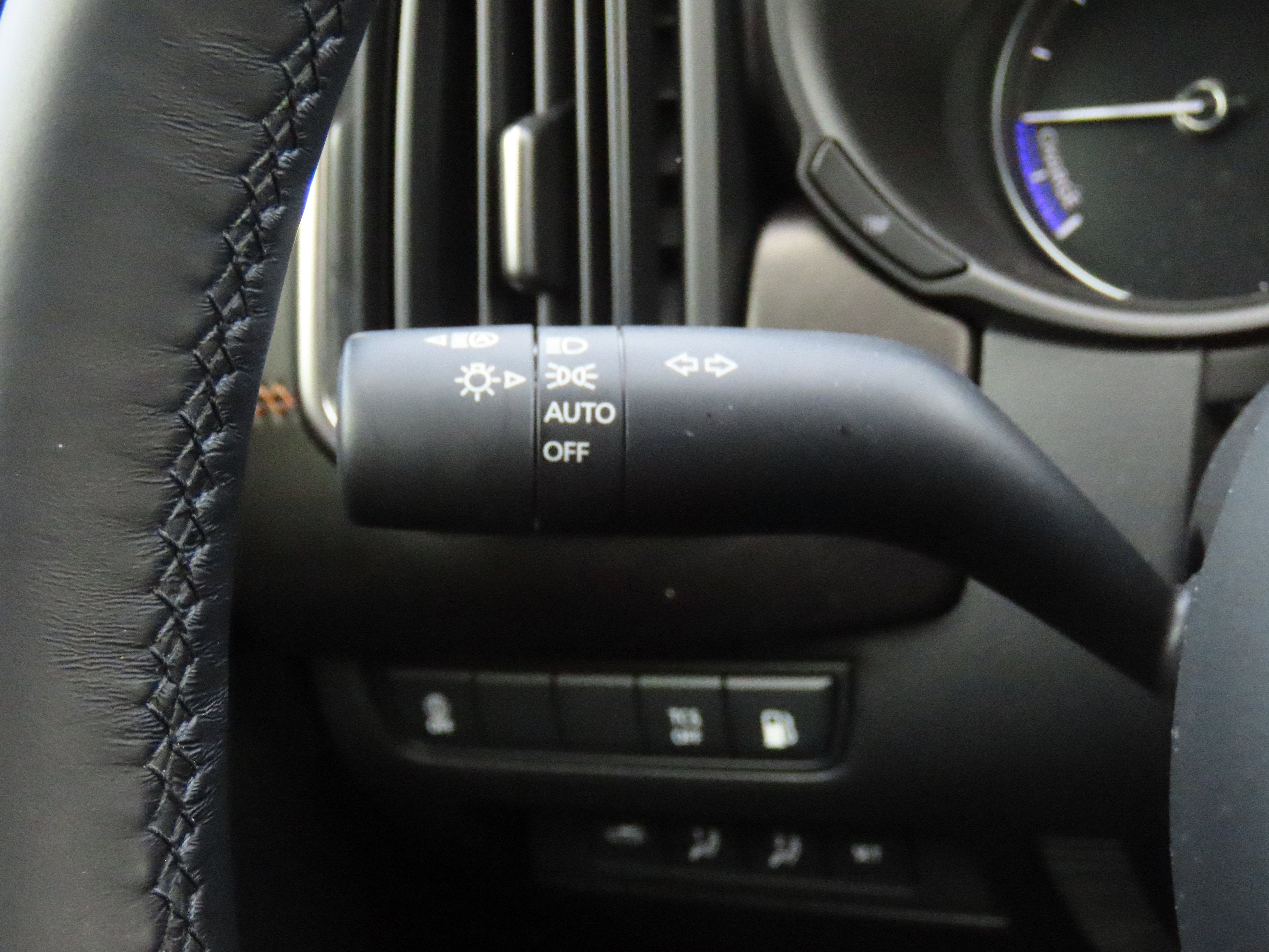 Used 2025 MAZDA CX-50 2.5 Hybrid w/ Premium Plus Pkg image 34