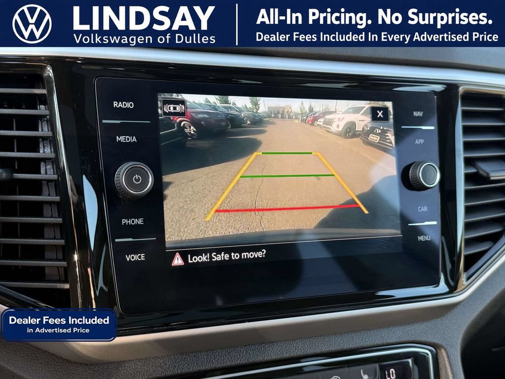Used 2023 Volkswagen Atlas Cross Sport SEL R-Line AWD/4WD image 18