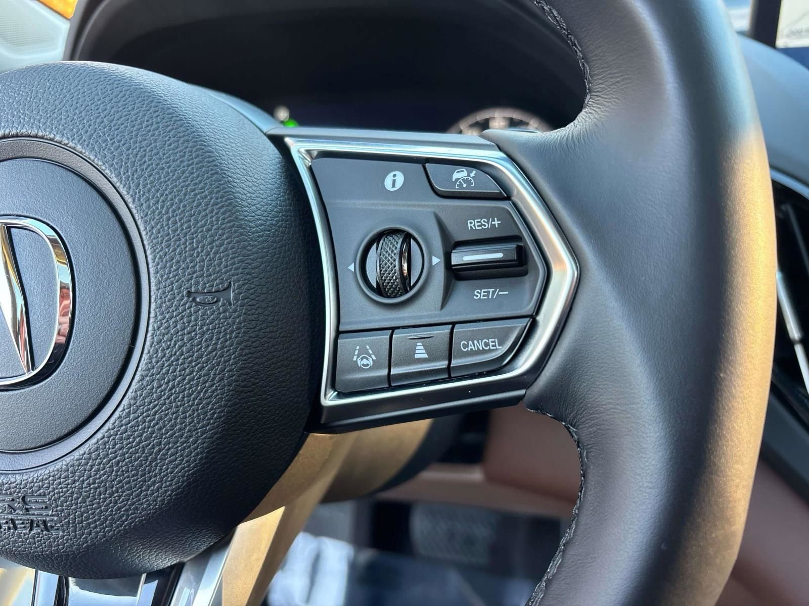 Used 2025 Acura RDX w/ Technology Package image 24