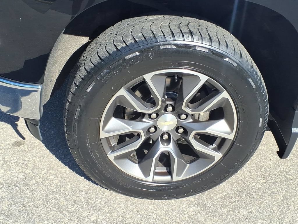 Certified 2022 Chevrolet Silverado 1500 LT AWD/4WD image 9