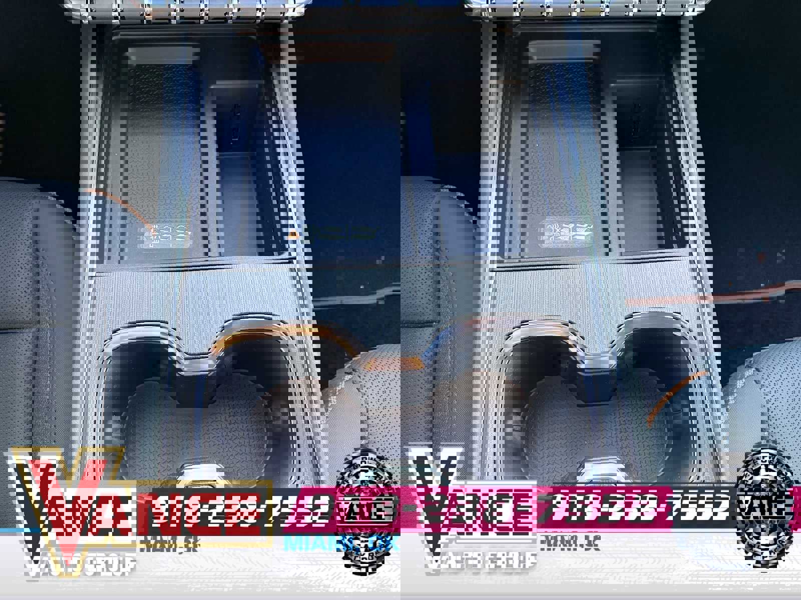 New 2026 GMC Acadia AT4 w/ Luxury Package image 26