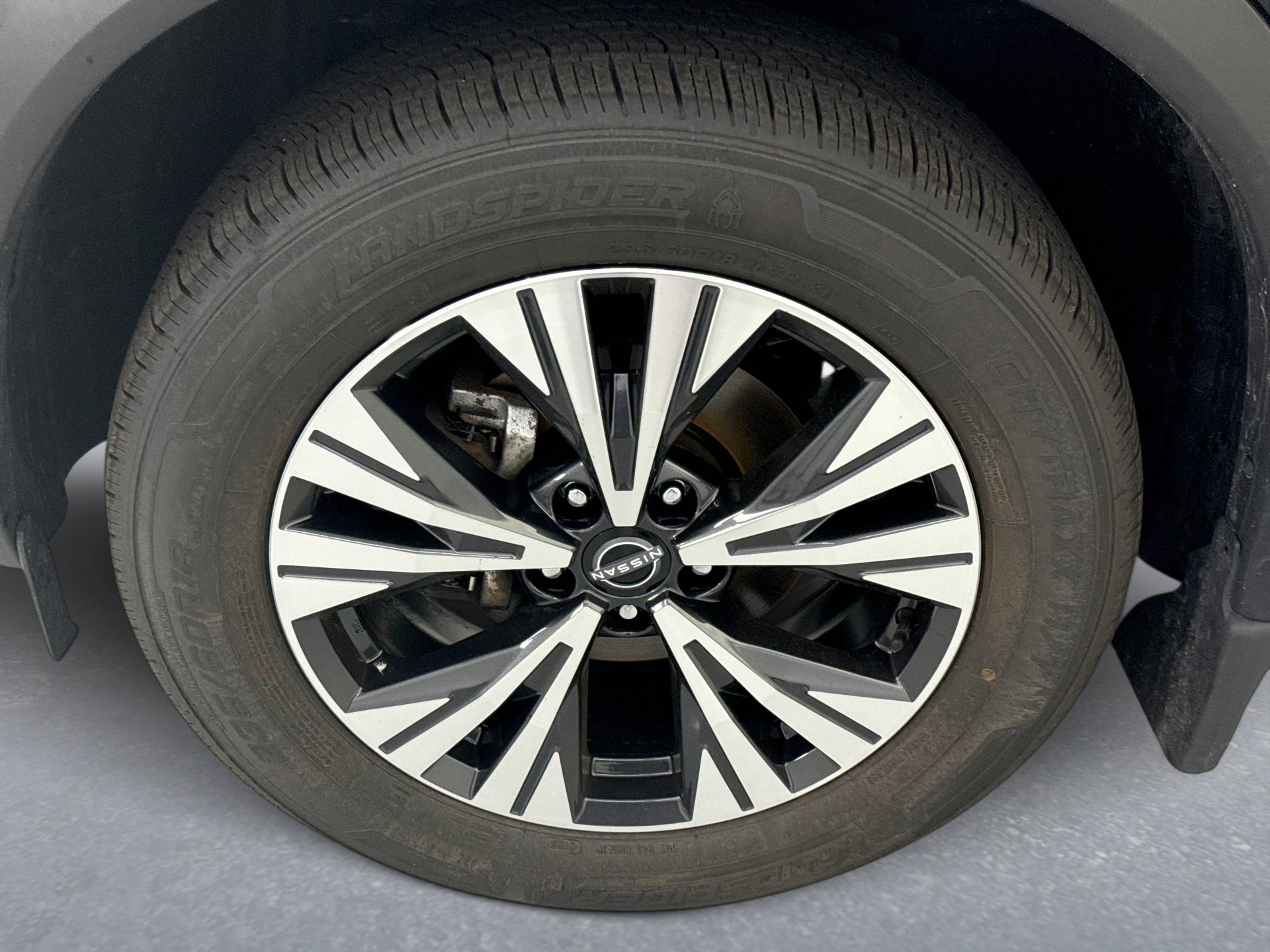 Used 2023 Nissan Rogue SV AWD/4WD image 24