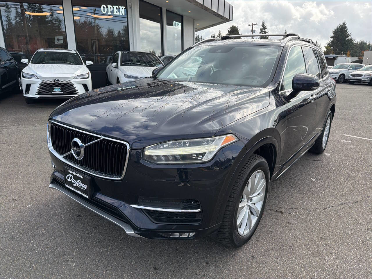 Used 2017 Volvo XC90 T6 Momentum