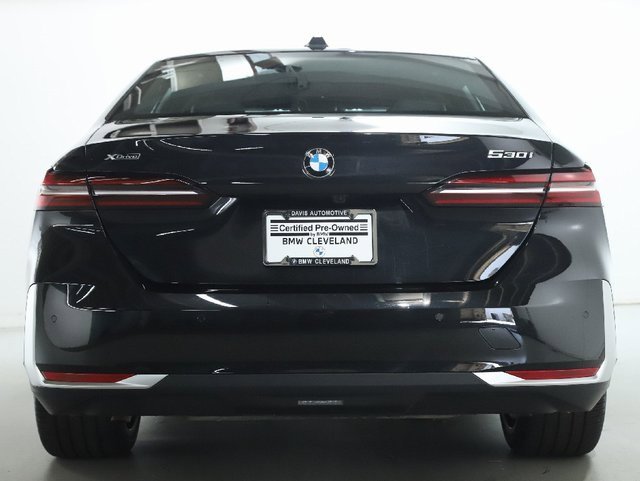 Certified 2025 BMW 530i xDrive w/ Premium Package image 42