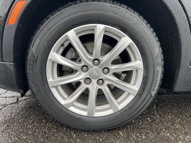 Used 2019 Cadillac XT4 Luxury w/ Cold Weather Package image 9