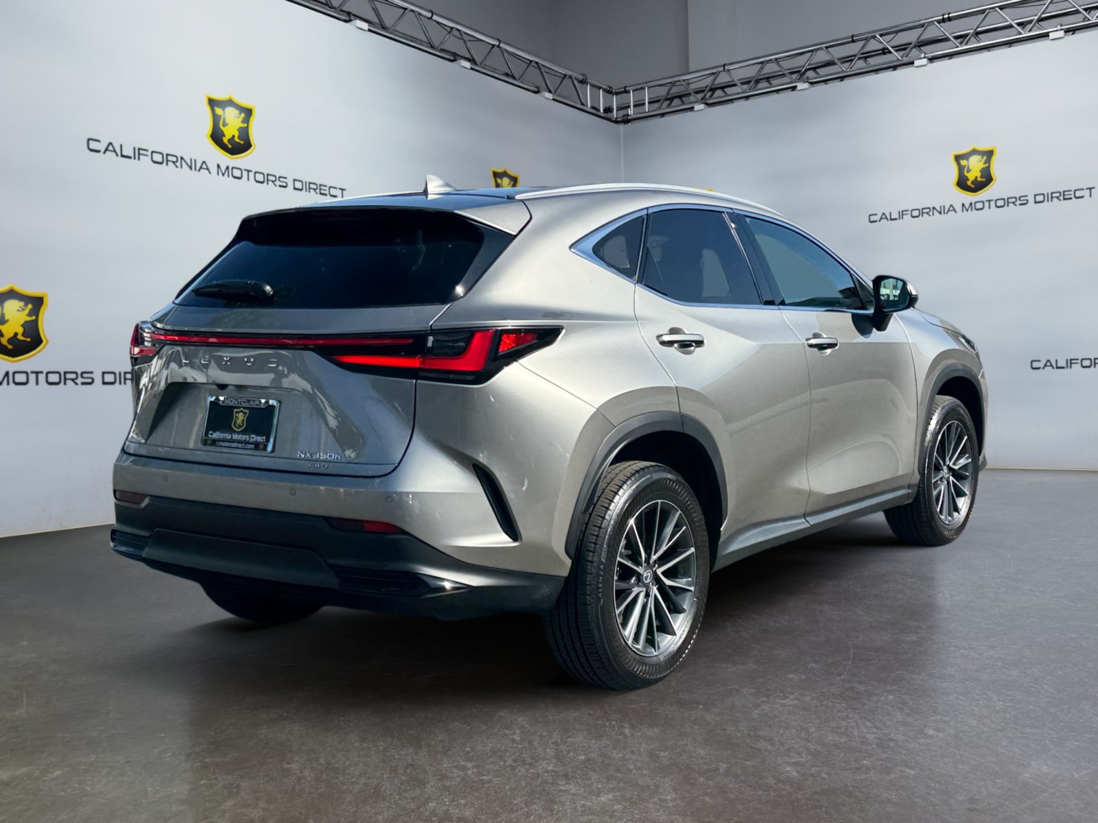 Used 2026 Lexus NX 350h AWD w/ Cold Area Package image 5