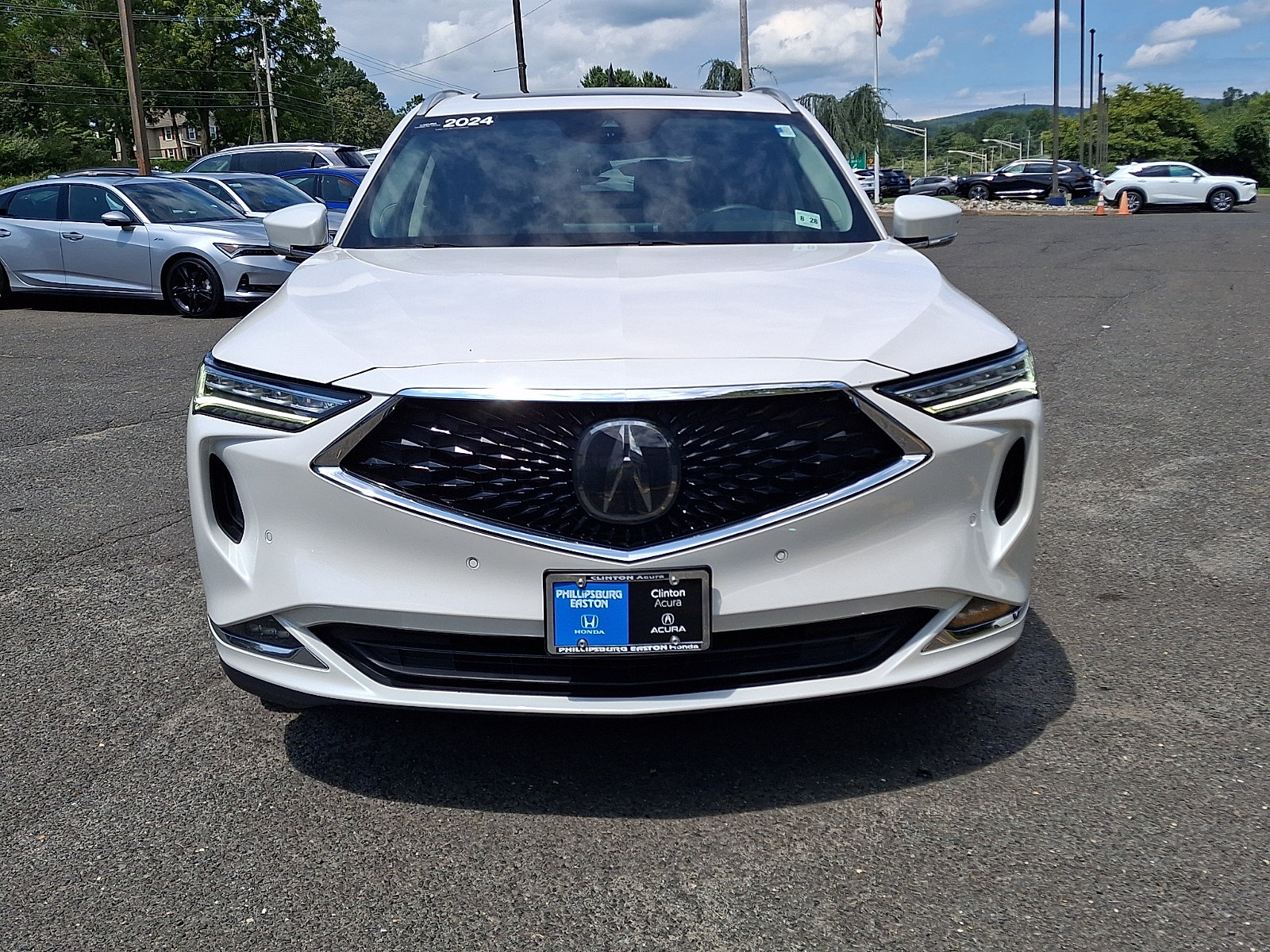Certified 2024 Acura MDX w/ Advance Package AWD/4WD image 2
