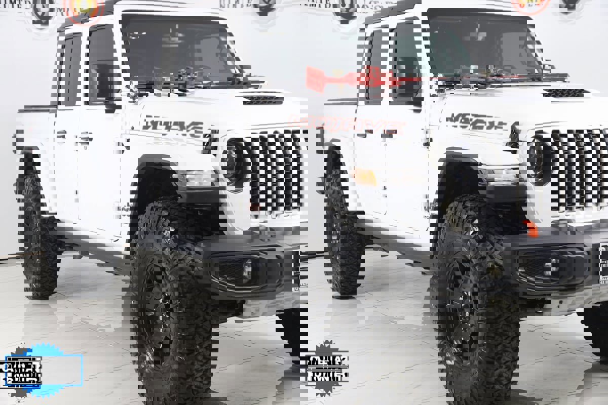 Used 2023 Jeep Gladiator Mojave w/ Cold Weather Group image 38