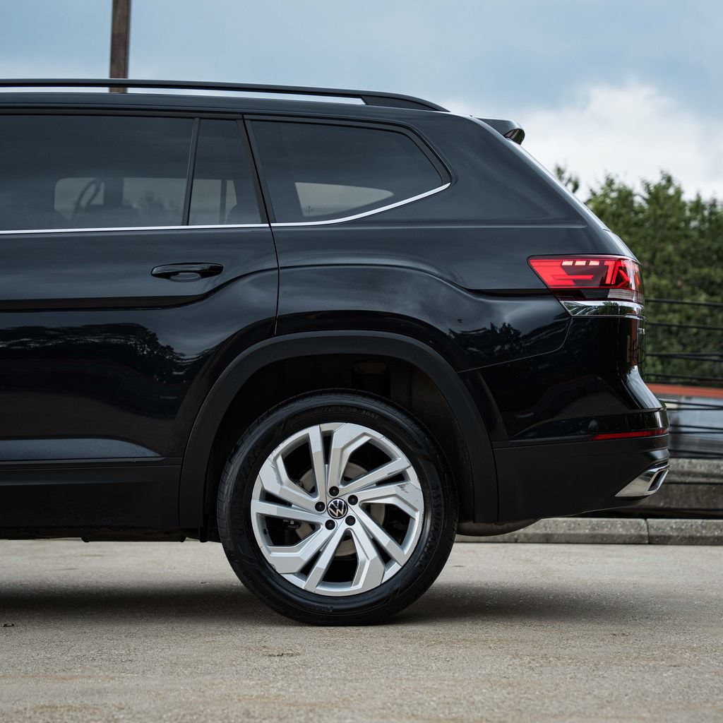 Certified 2023 Volkswagen Atlas SE AWD/4WD image 4
