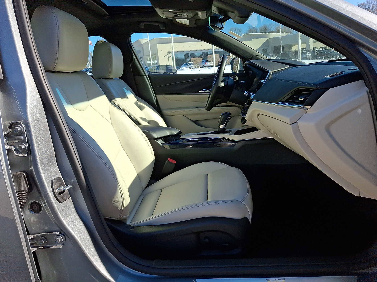 Certified 2023 Cadillac CT4 Luxury w/ Sun And Sound Package image 21