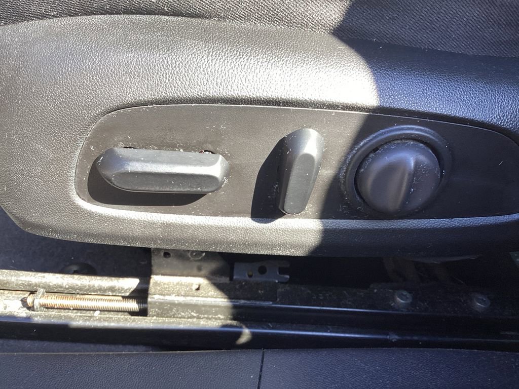 Used 2020 Chevrolet Malibu LT image 41