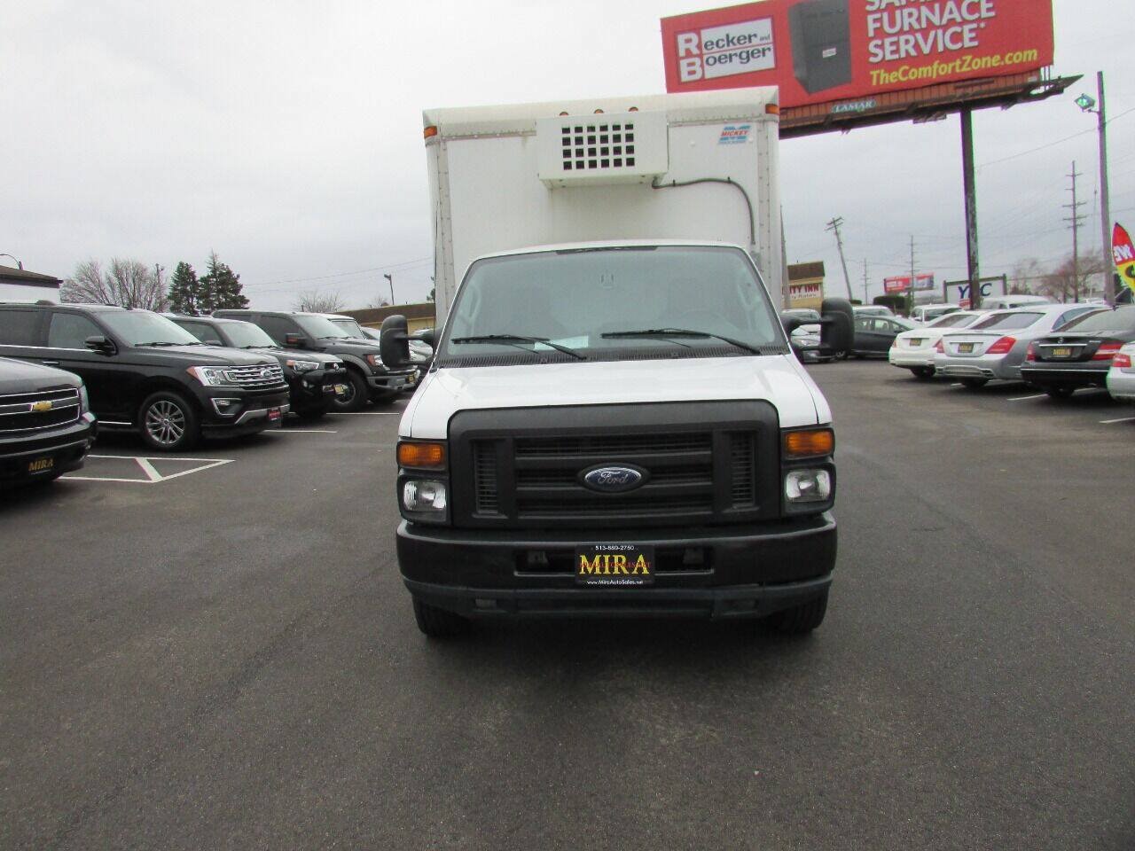 Used 2012 Ford E-450 and Econoline 450 Super Duty w/ PWR Locks & Windows Group RWD image 4