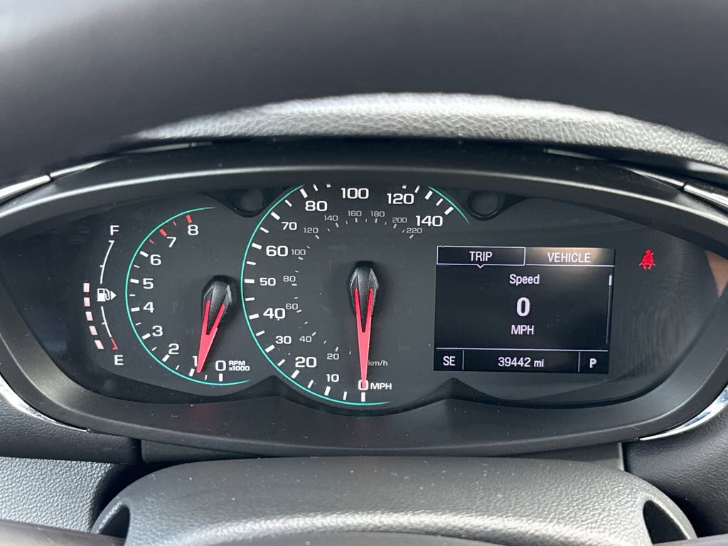 Used 2020 Chevrolet Trax LT w/ LT Convenience Package FWD image 17