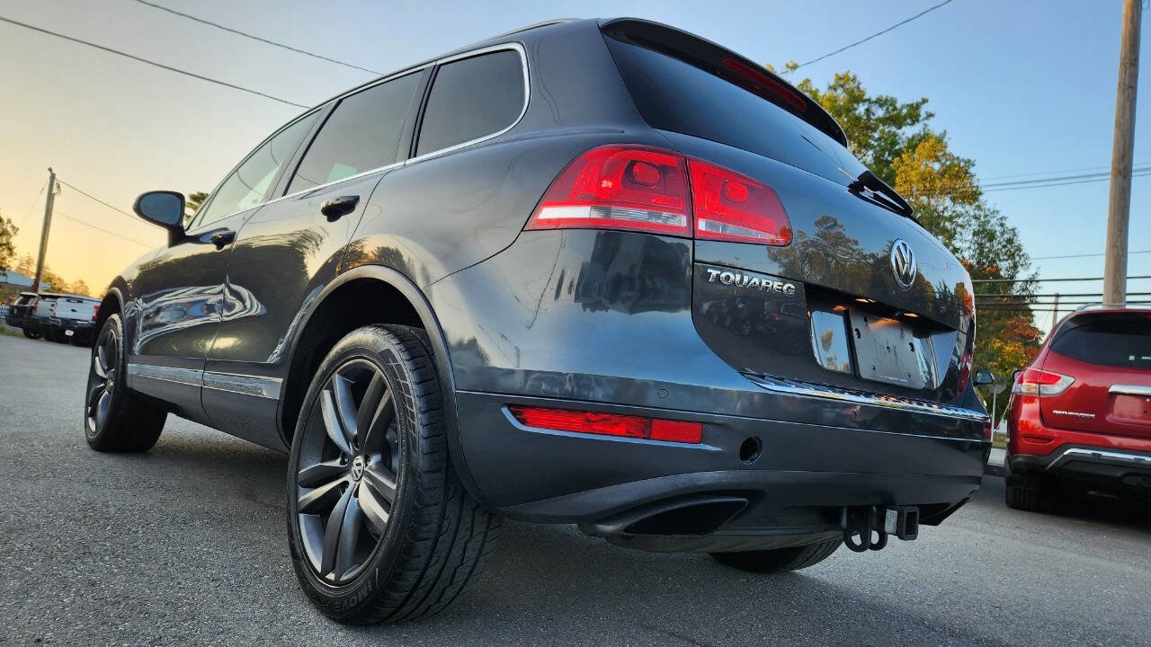 Used 2012 Volkswagen Touareg Executive image 12