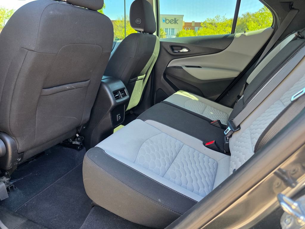 Used 2021 Chevrolet Equinox LS image 27