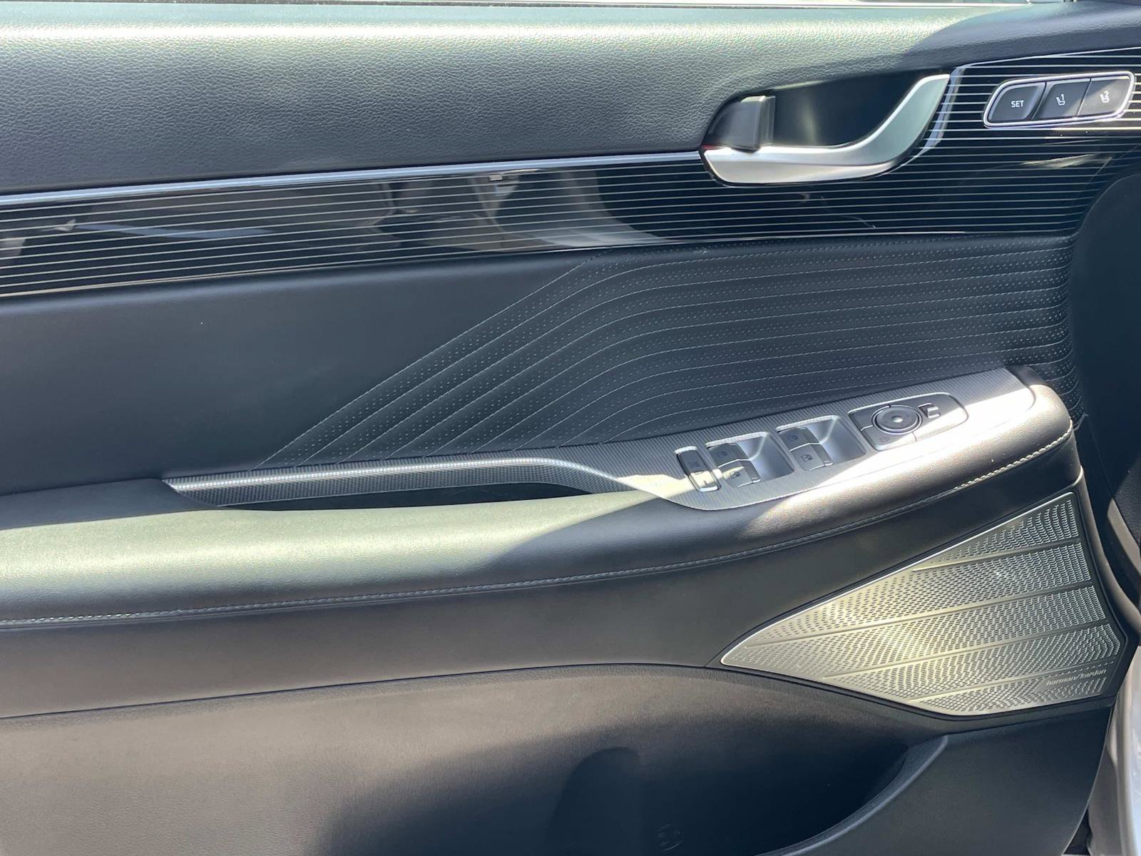 Used 2025 Hyundai Palisade Calligraphy image 19