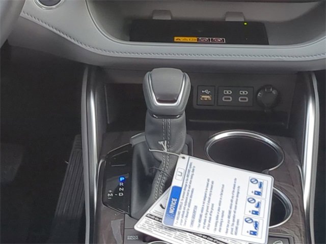 New 2026 Toyota Highlander Platinum image 19