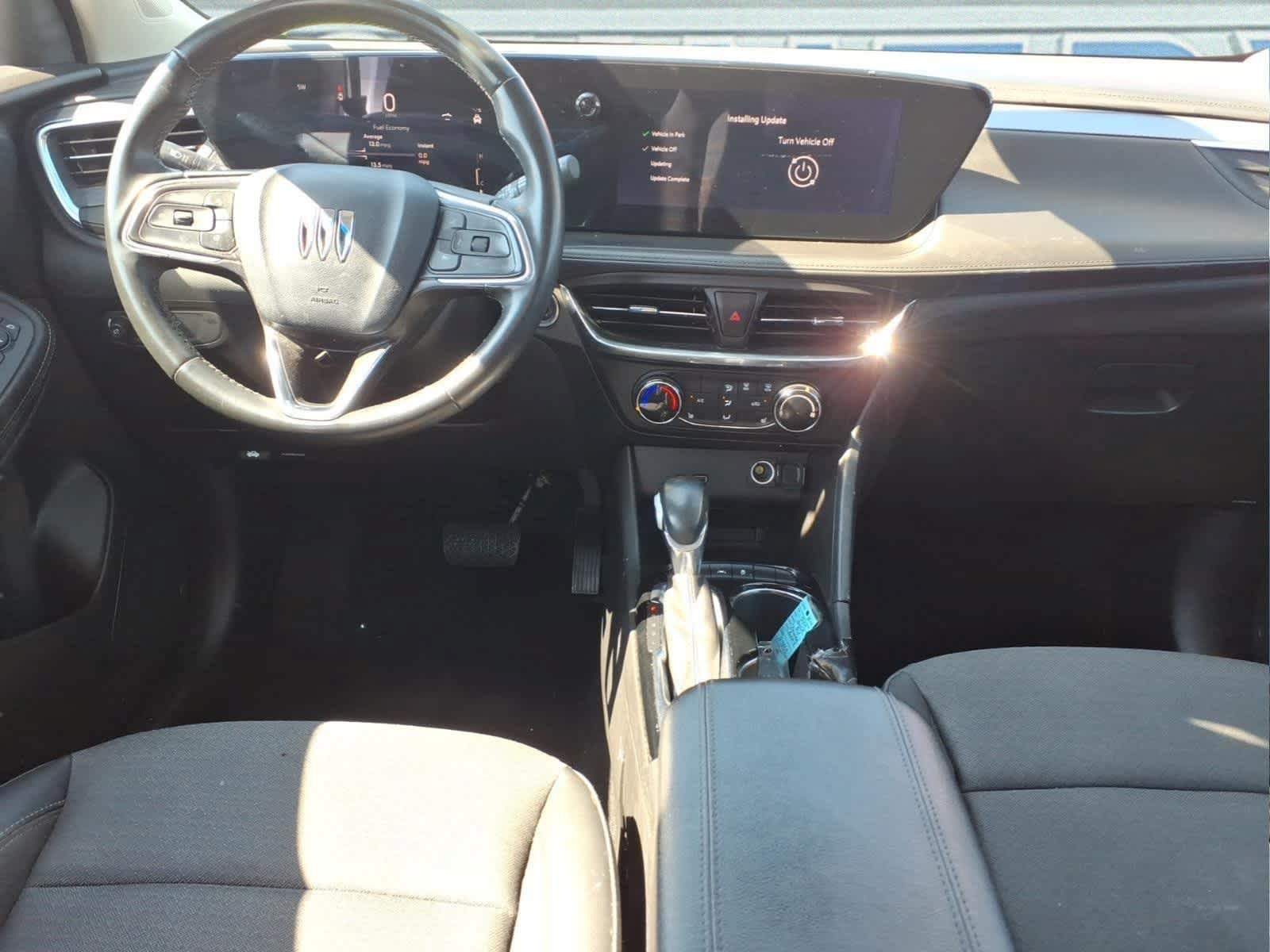 Used 2024 Buick Encore GX Preferred w/ Comfort Package FWD image 12