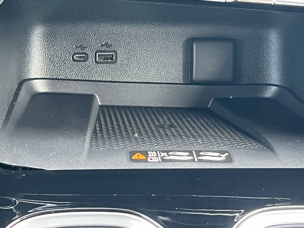 New 2026 Chevrolet Traverse High Country image 7