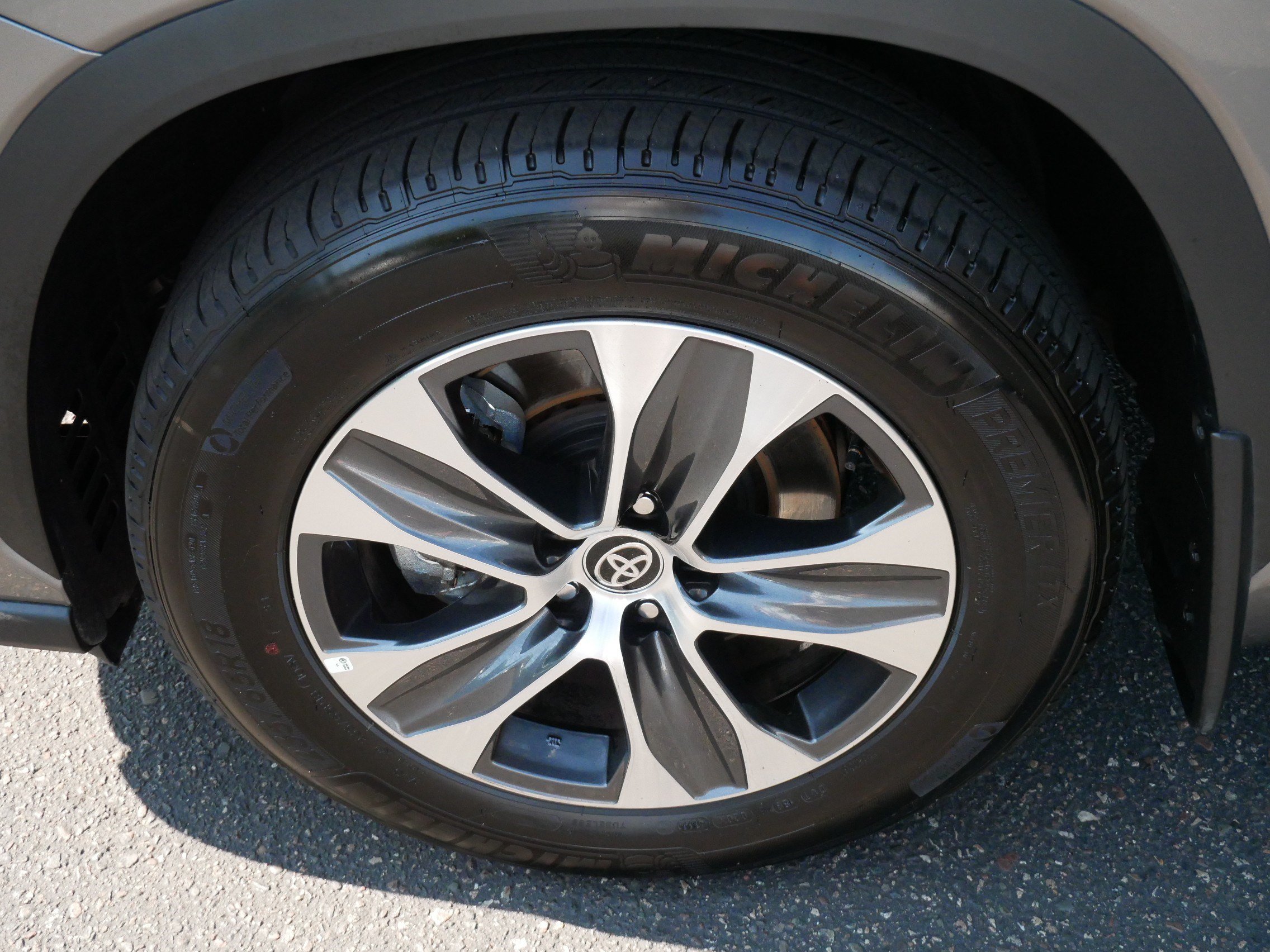 Certified 2026 Toyota Highlander XLE AWD/4WD image 15