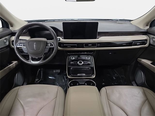 Certified 2023 Lincoln Nautilus Reserve w/ Equipment Group 202A AWD/4WD image 9