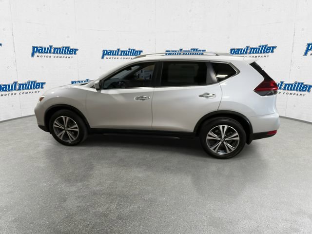 Used 2019 Nissan Rogue SV w/ Premium Package FWD image 7