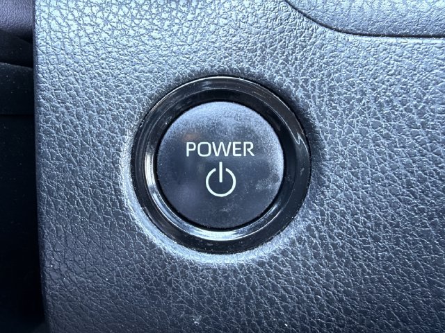 Certified 2025 Toyota Camry SE FWD image 19