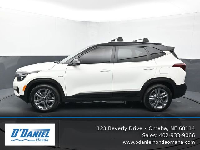 Used 2021 Kia Seltos S AWD/4WD image 2