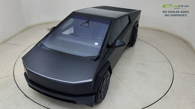 Used 2024 Tesla Cybertruck AWD Crew Cab image 72