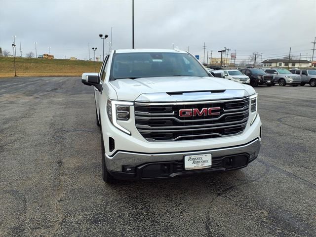 Used 2025 GMC Sierra 1500 SLT image 3