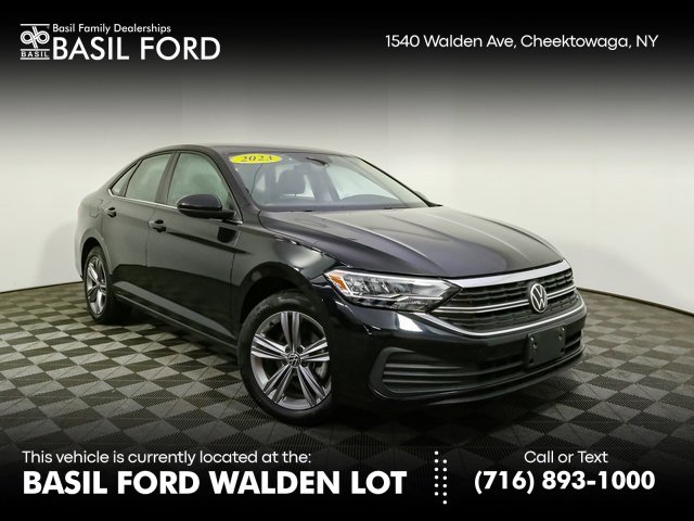 Used 2023 Volkswagen Jetta SE