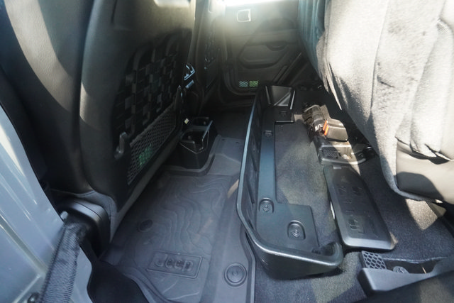 Used 2023 Jeep Gladiator Rubicon w/ LED Lighting Group AWD/4WD image 24