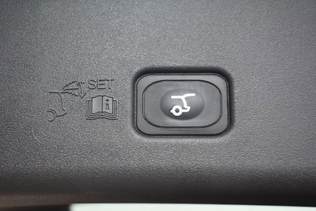 Used 2024 Lincoln Nautilus Reserve w/ Equipment Group 202A image 48