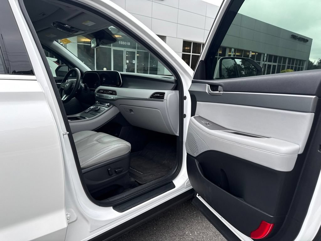 Used 2022 Hyundai Palisade SEL w/ Premium Package AWD/4WD image 7
