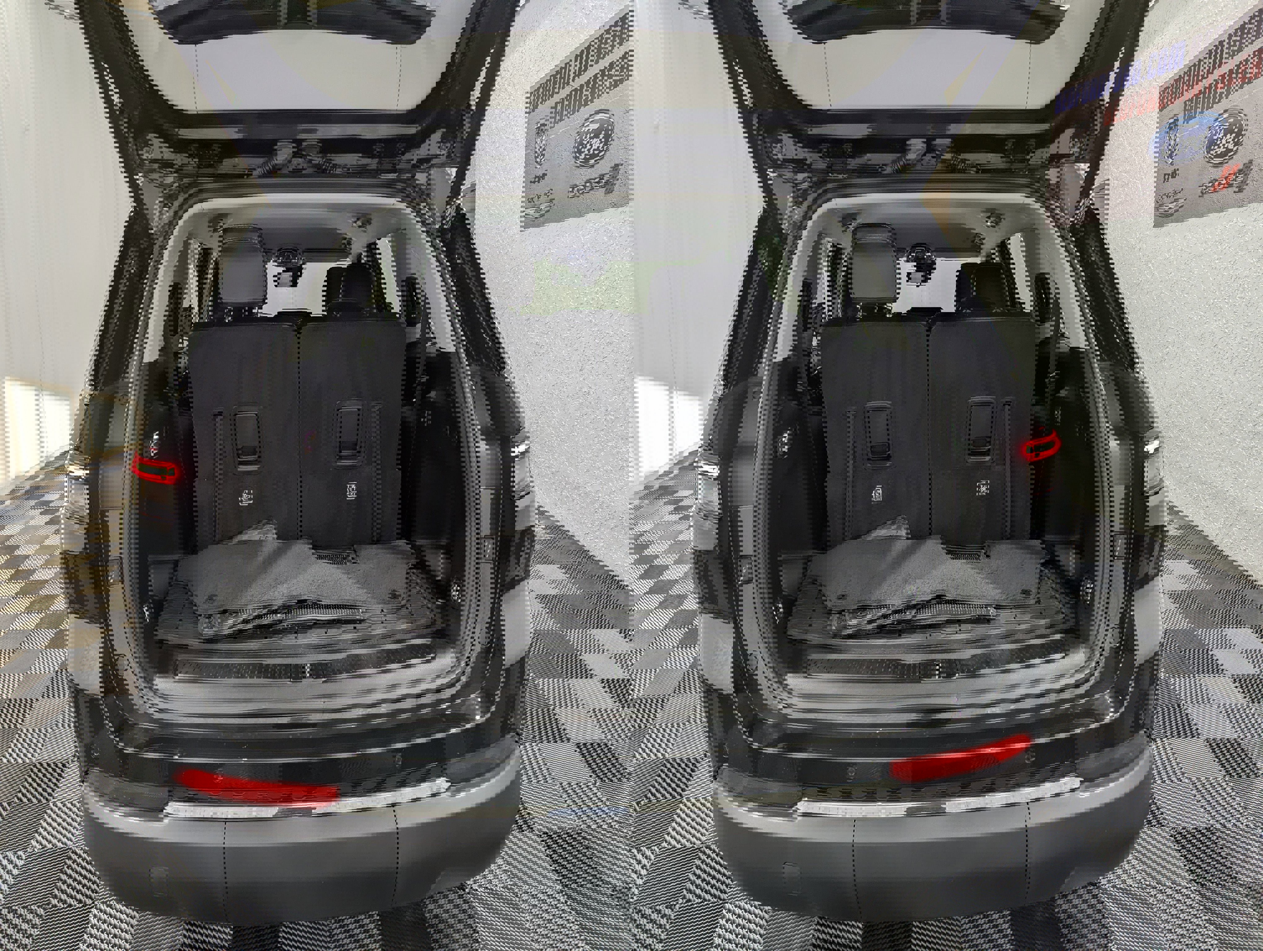 Used 2023 Jeep Grand Cherokee L Limited w/ Luxury Tech Group II image 10