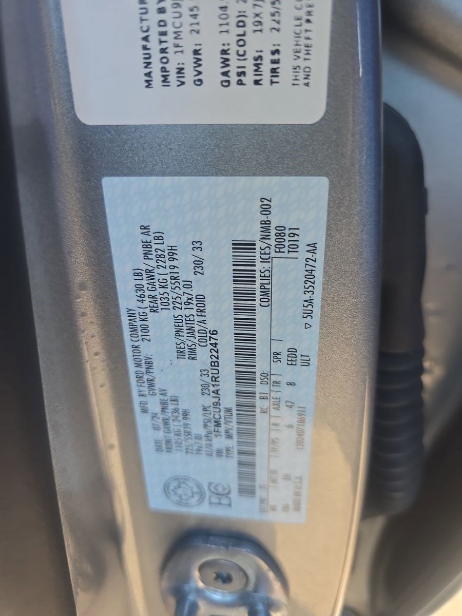 Used 2024 Ford Escape Platinum image 27