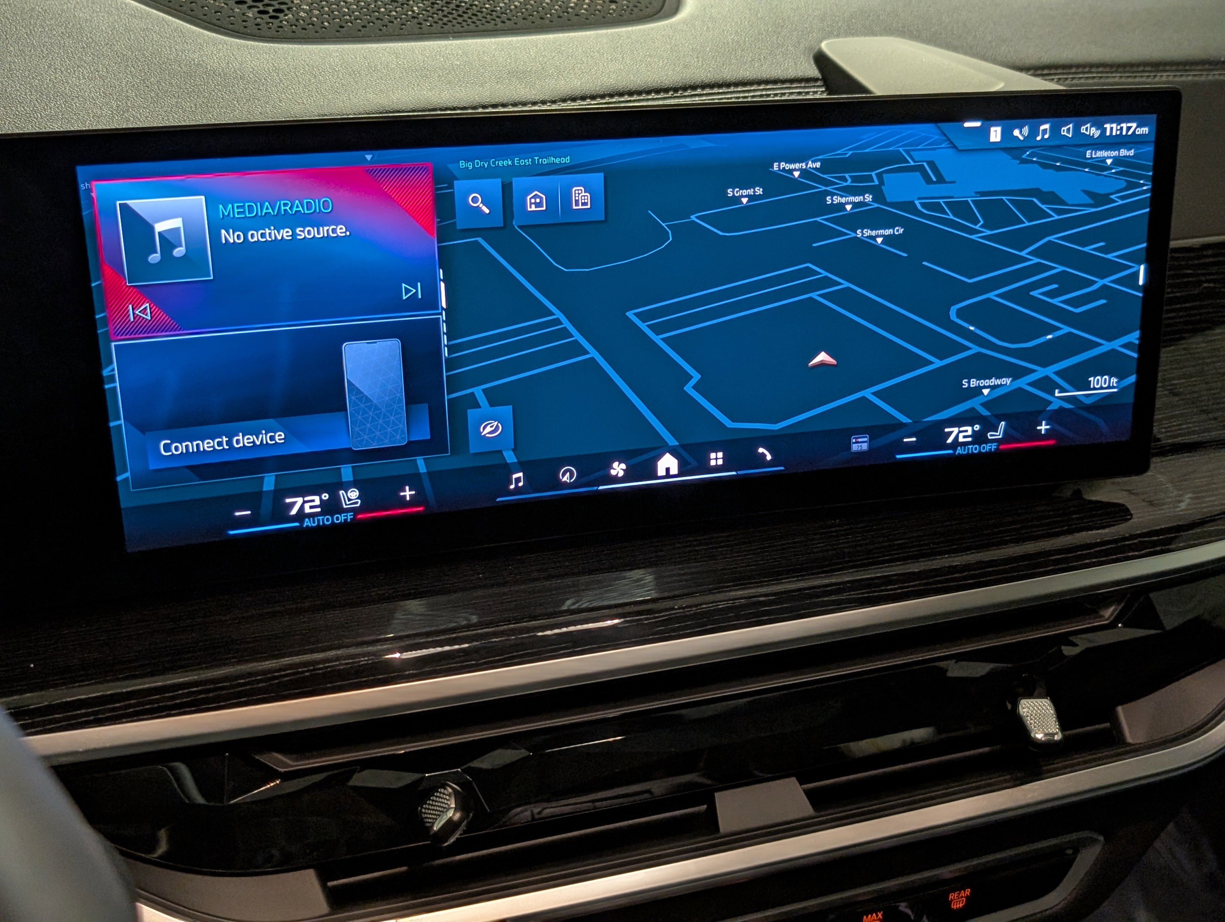 Used 2024 BMW X5 M60i w/ Climate Comfort Package image 31