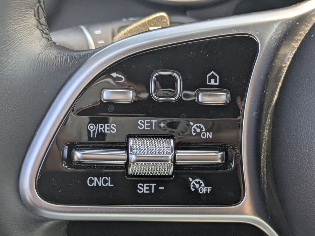 Certified 2022 Mercedes-Benz GLC 300 4MATIC w/ Premium Package Lite image 11