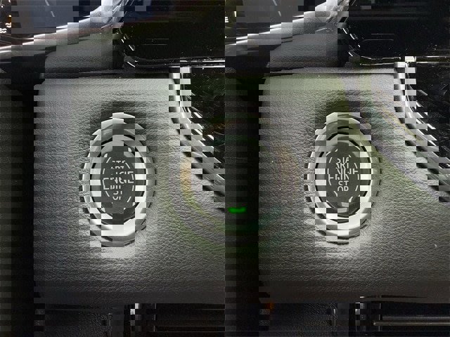 Used 2024 GMC Canyon Elevation w/ Convenience Package image 21