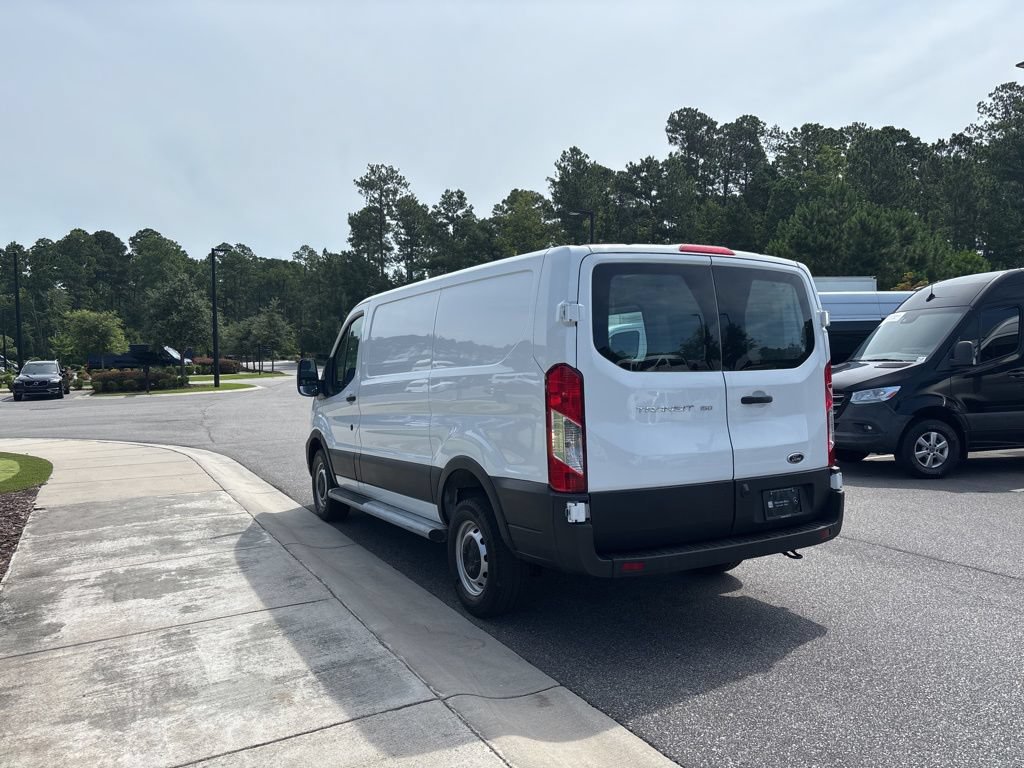 Used 2024 Ford Transit 150 Low Roof RWD image 5
