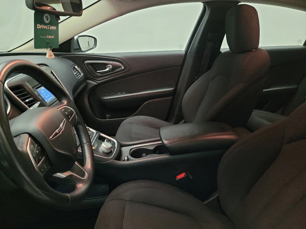 Used 2015 Chrysler 200 Limited w/ Convenience Group FWD image 17