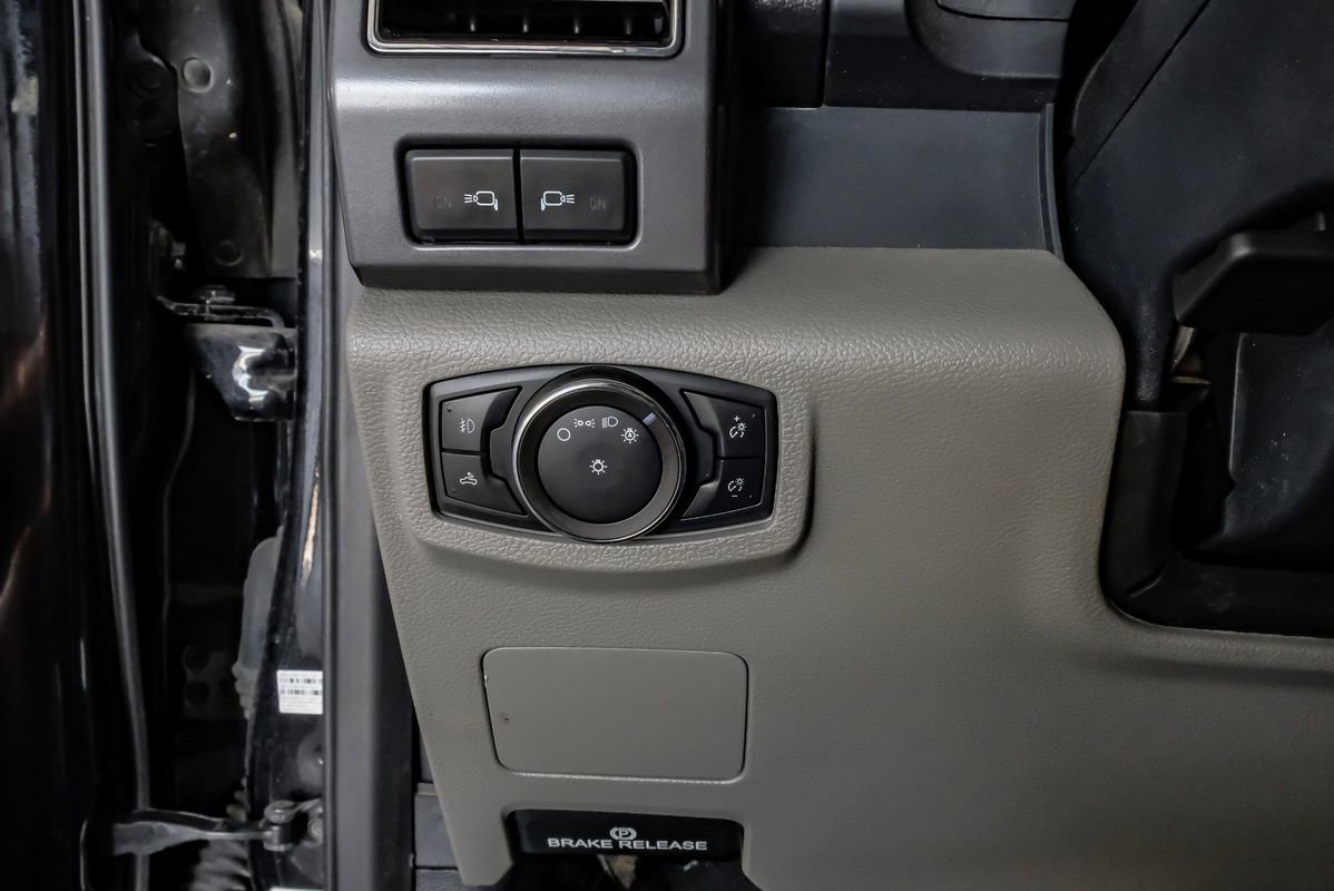 Used 2022 Ford F350 XLT w/ XLT Premium Package image 26