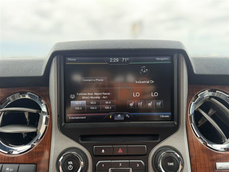 Used 2016 Ford F250 King Ranch w/ King Ranch Package AWD/4WD image 23
