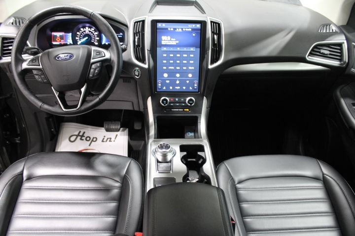 Used 2024 Ford Edge SEL w/ Convenience Package AWD/4WD image 2