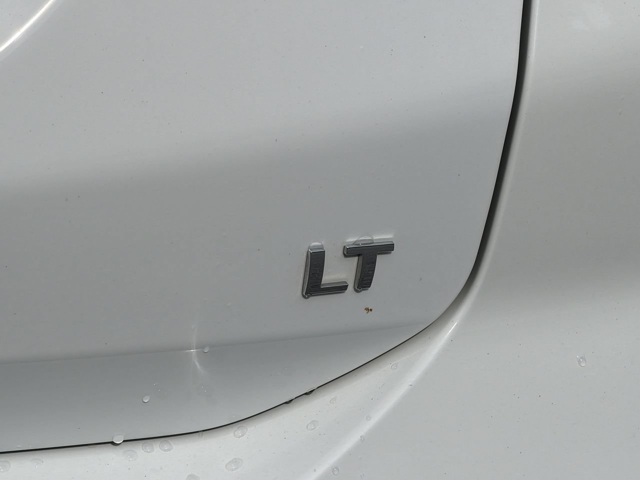 Used 2024 Chevrolet Equinox LT FWD image 23
