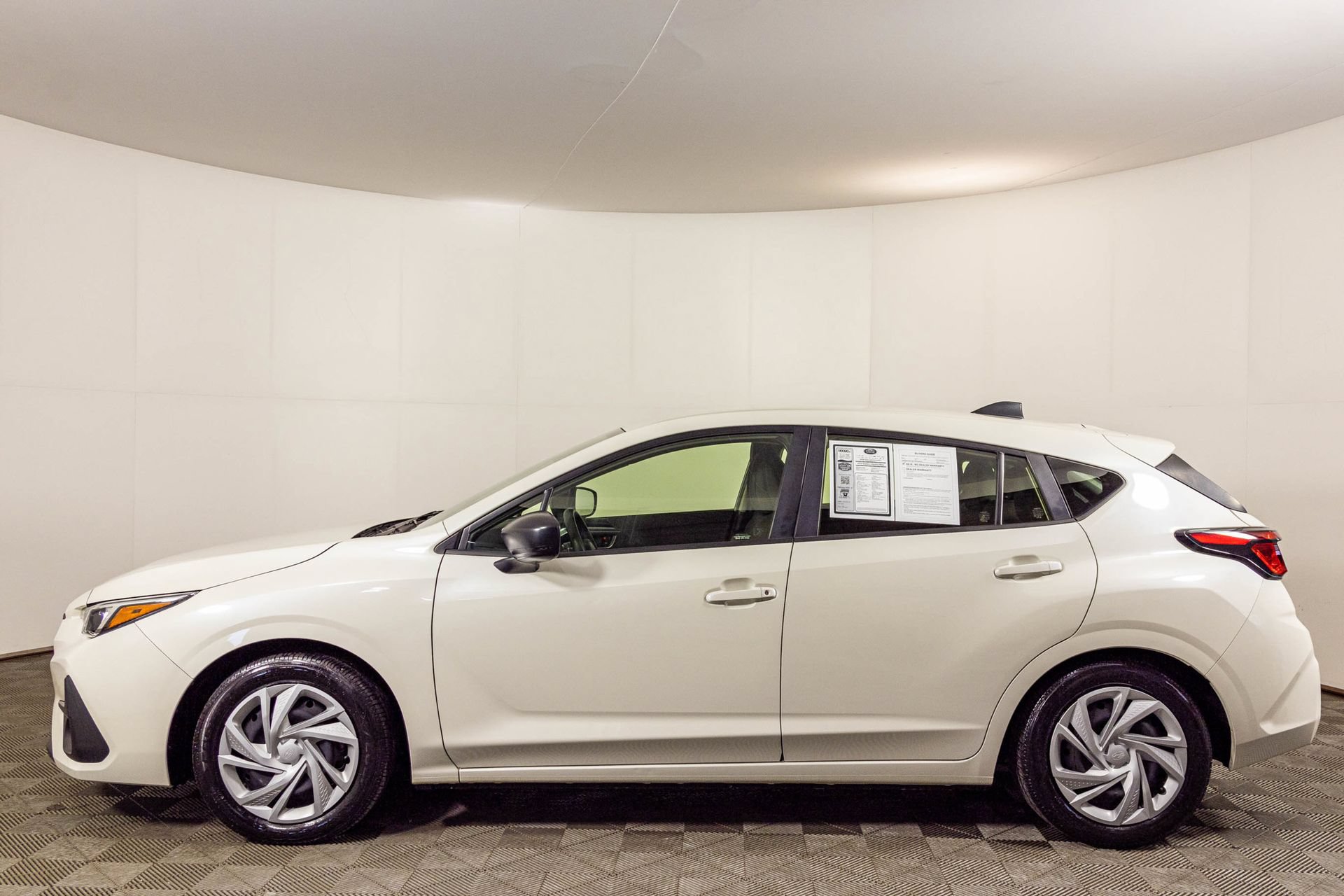 Used 2024 Subaru Impreza 2.0i AWD/4WD image 17